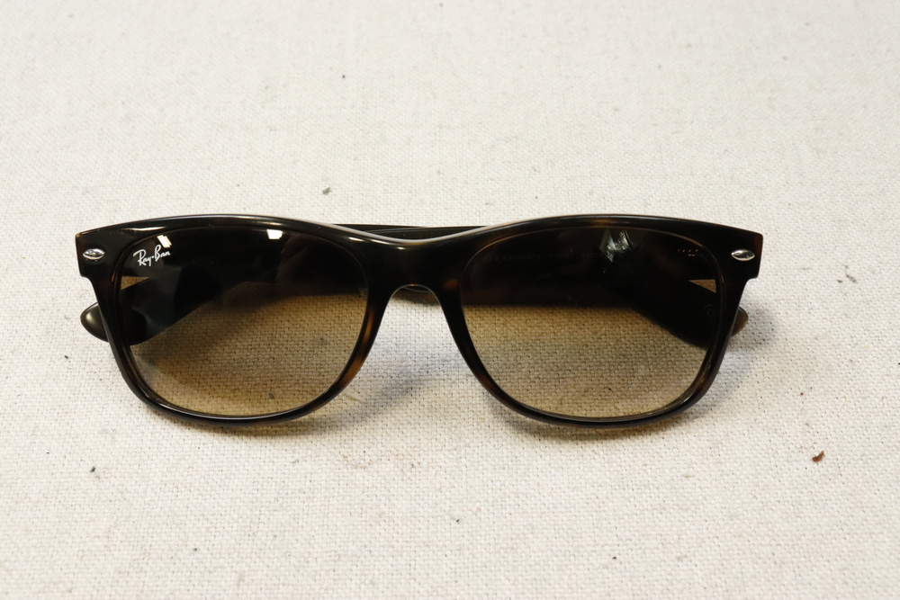 Vintage Ray-Ban Tortoiseshell Wayfarer Sunglasses Size One Size